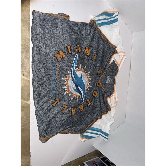 Miami Dolphins Short Sleeve Womens V-Neck Official NFL Size Large - Picture 1 of 1
